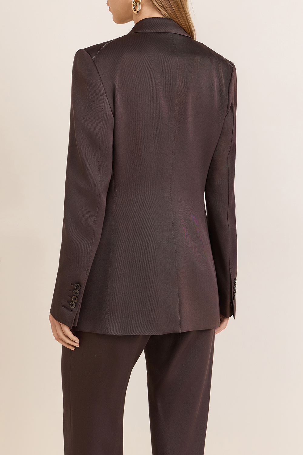 תמונת דוגמן אחורית של ז'קט מחוייט משי וצמר