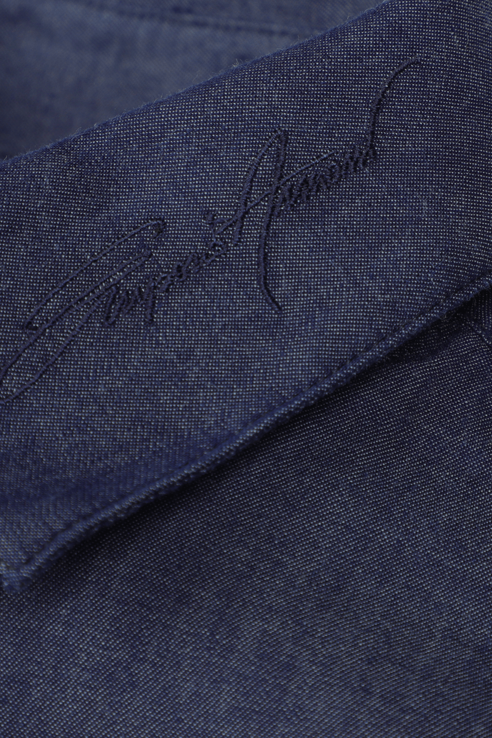 תמונה אחורית של Denim Chambray Shirt in Blue