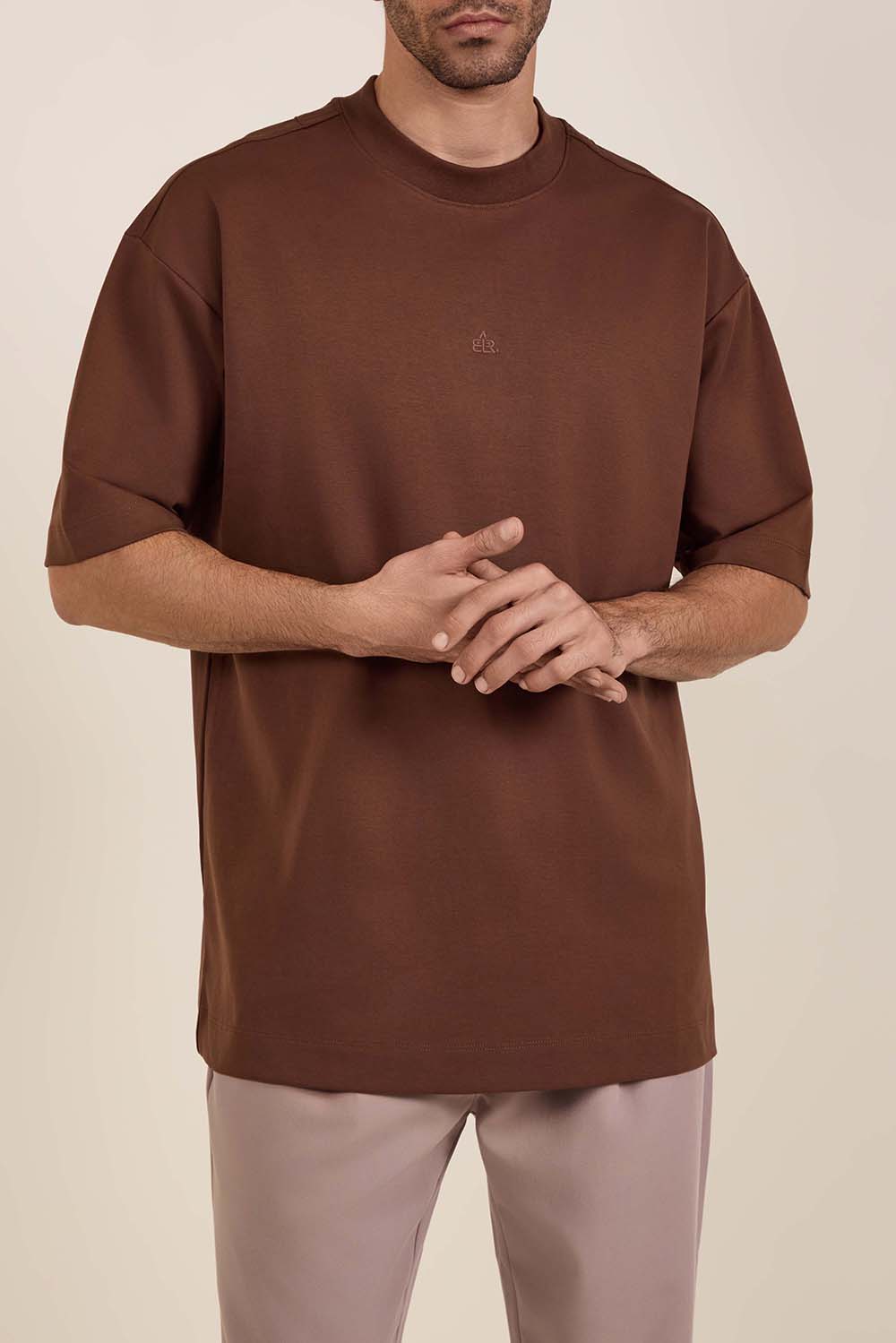 תמונת דוגמן קידמית של חולצת טי