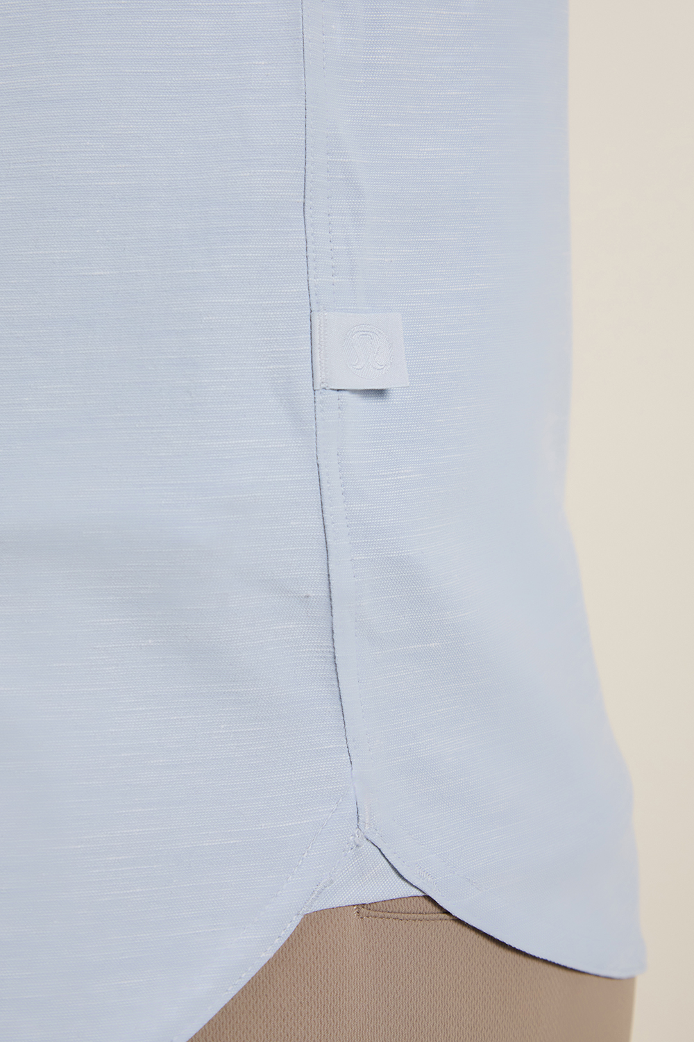 תמונת תקריב דוגמן של Short Sleeve Shirt