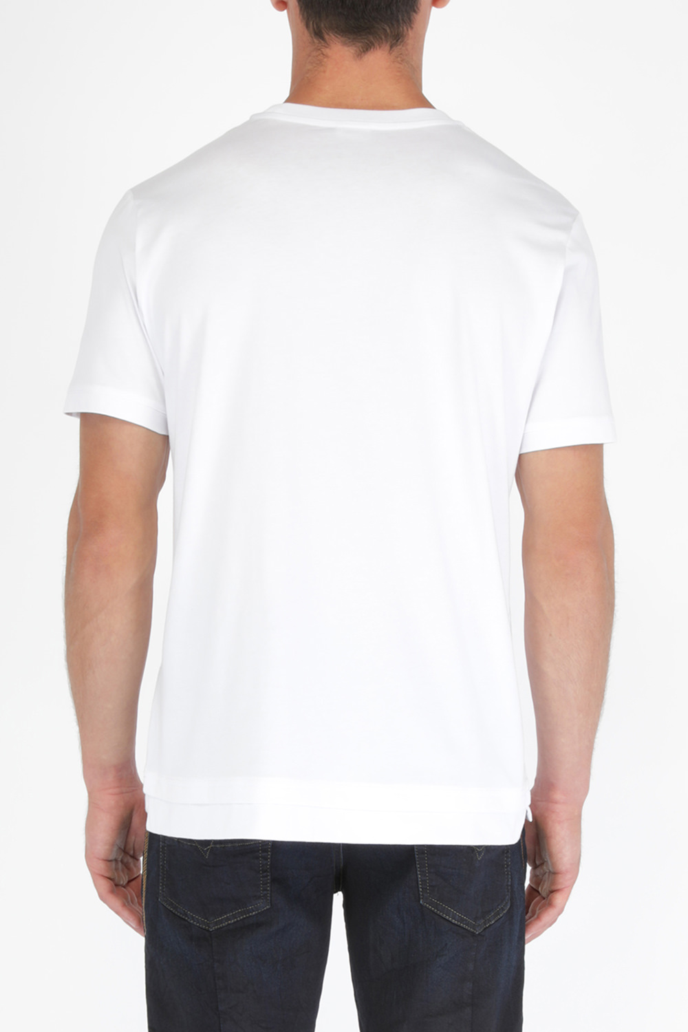 תמונת דוגמן אחורית של חולצת טי