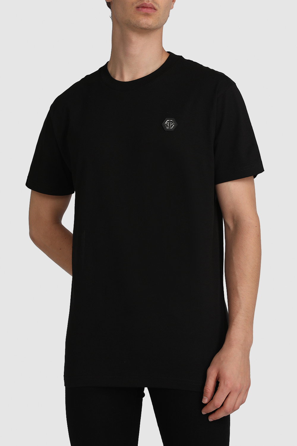 תמונת דוגמן קידמית של חולצת טי עם הדפס אחורי