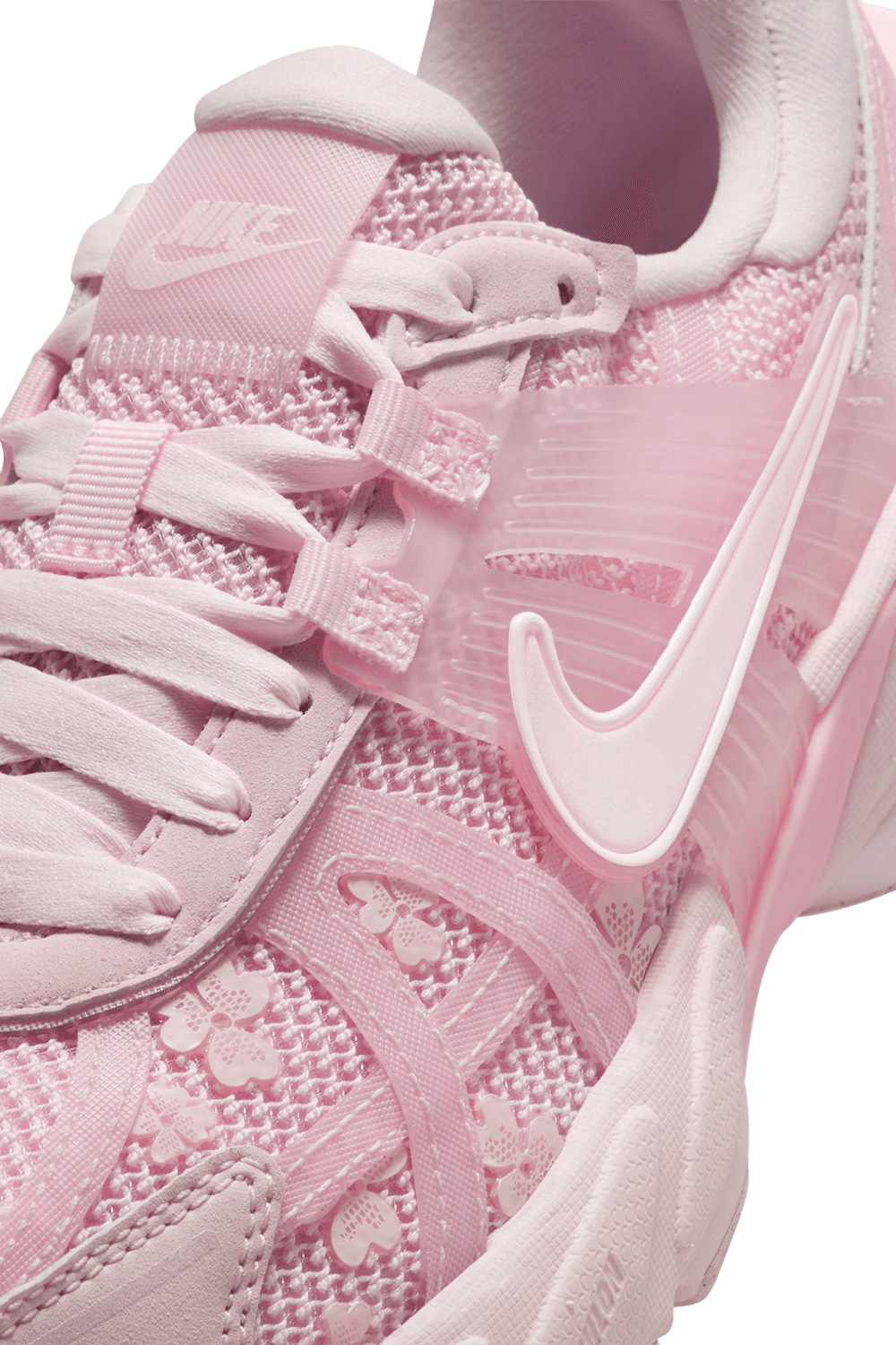 תמונת פנים של נעלי סניקרס ראן