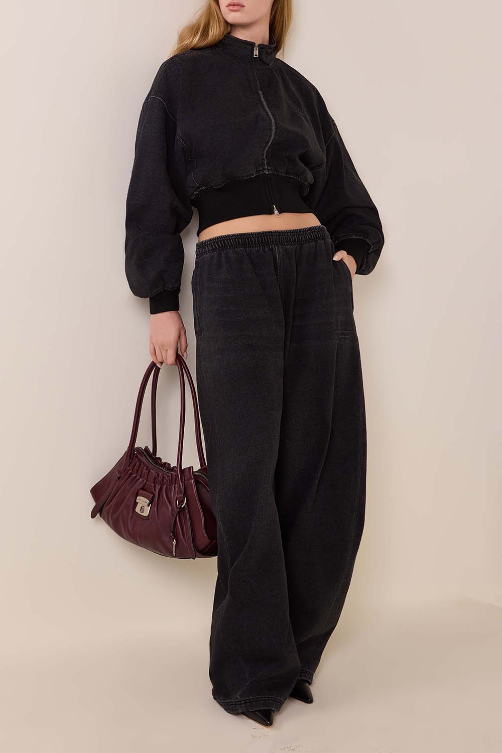 תמונת דוגמן קידמית של תיק כתף כריסטינה