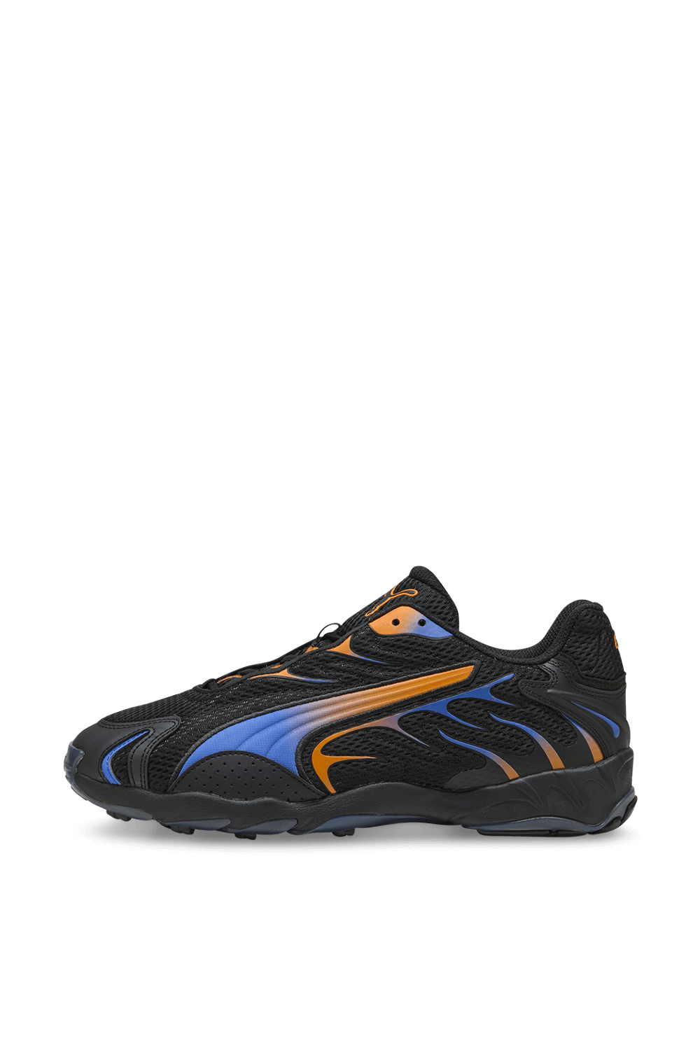 תמונה אחורית של נעלי סניקרס