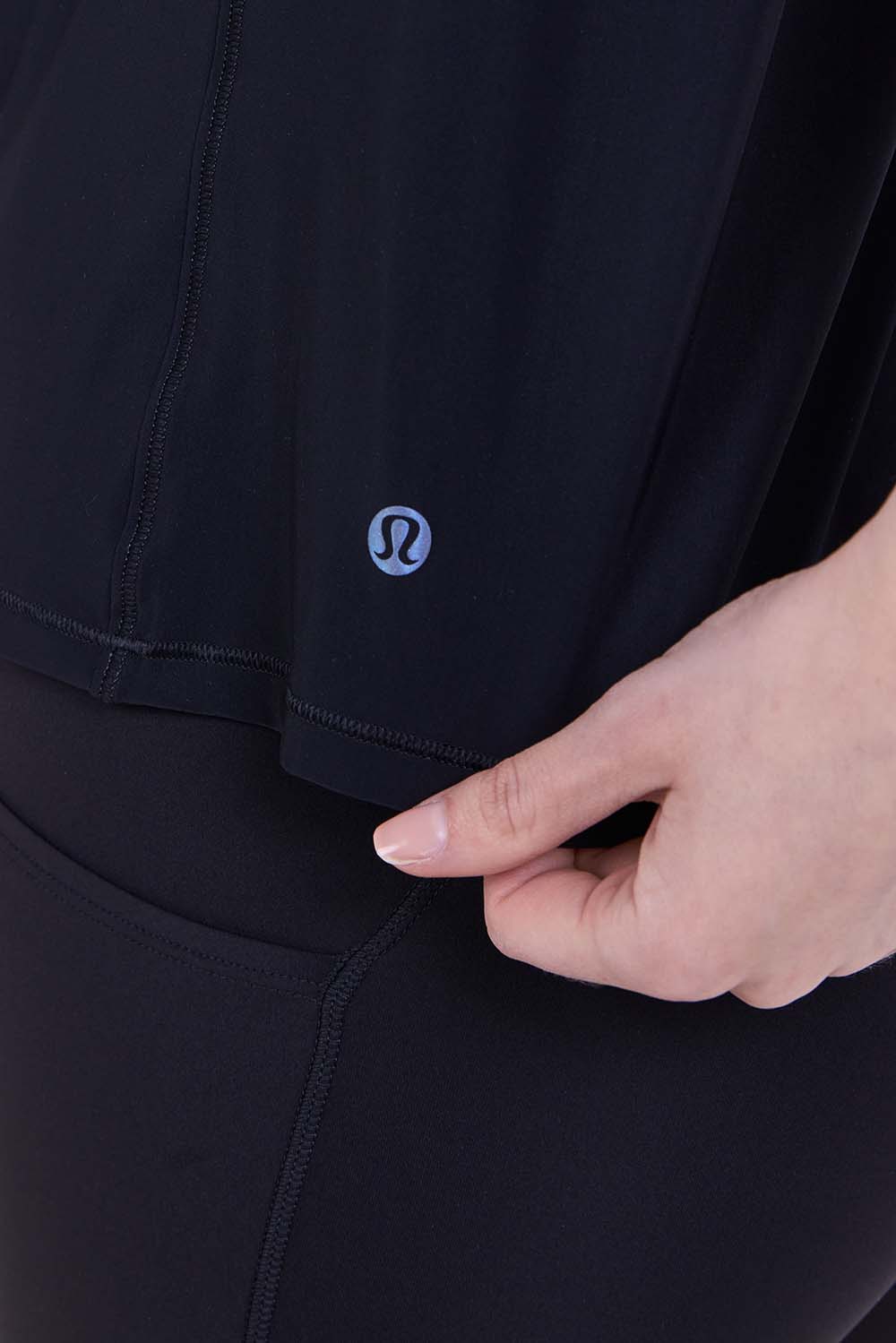 תמונת תקריב דוגמן של Side-Ruched Running Tank Top