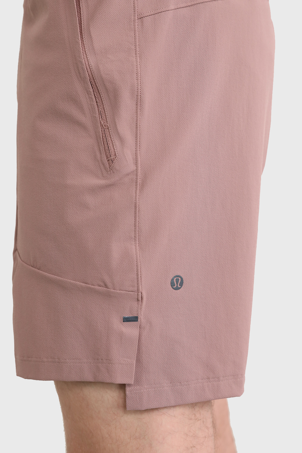 תמונת תקריב דוגמן של License To Train Short 7