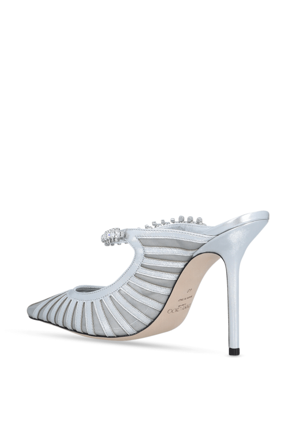 תמונה אחורית של נעלי עקב מיולס