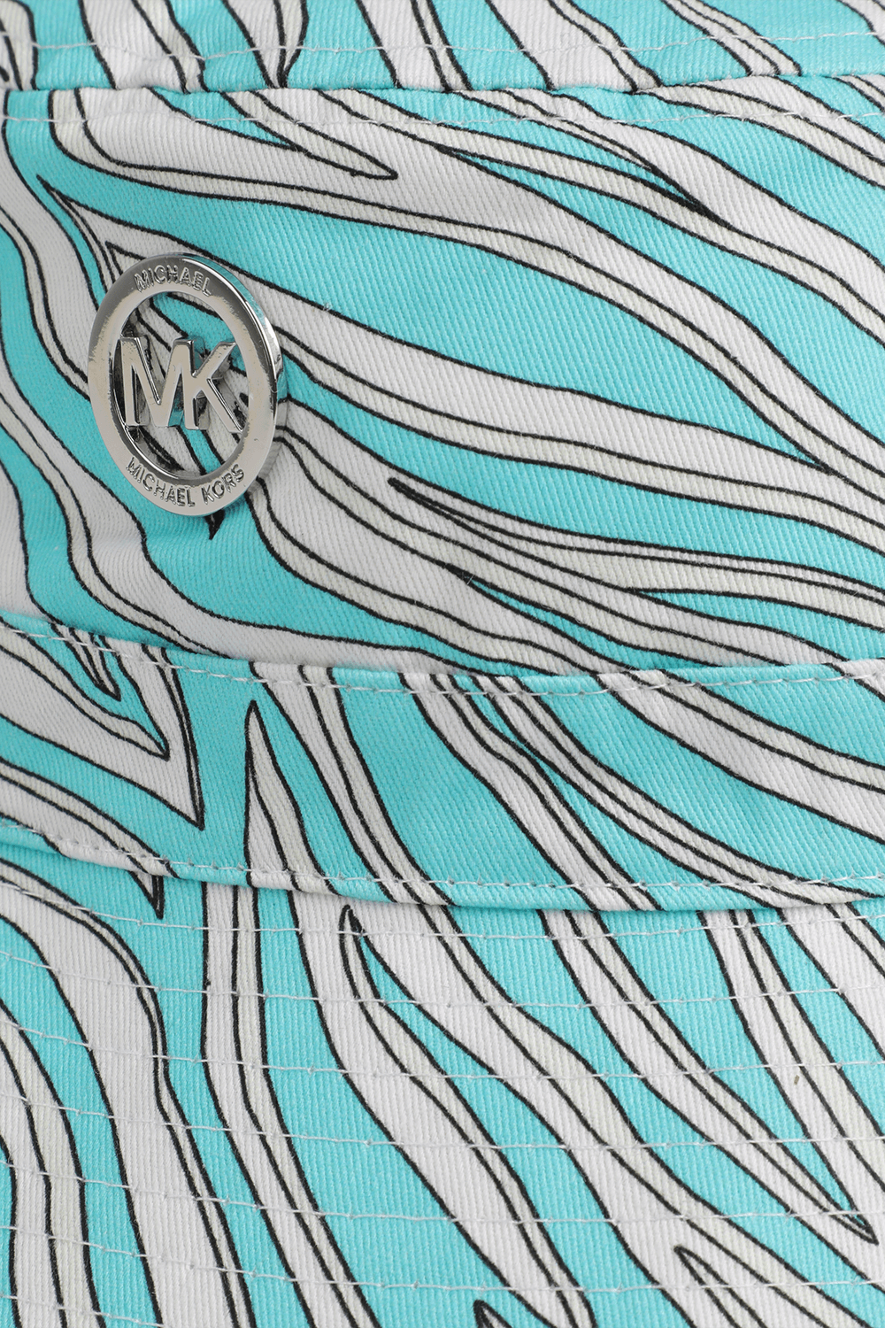 תמונת תקריב של כובע באקט