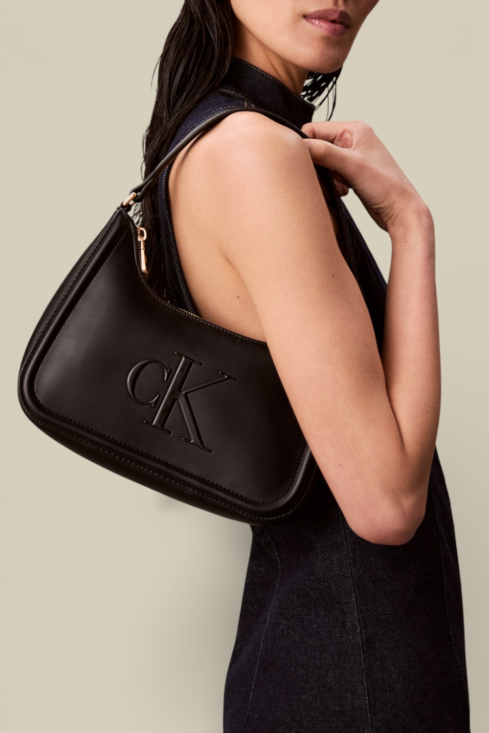 תמונת דוגמן קידמית של תיק כתף