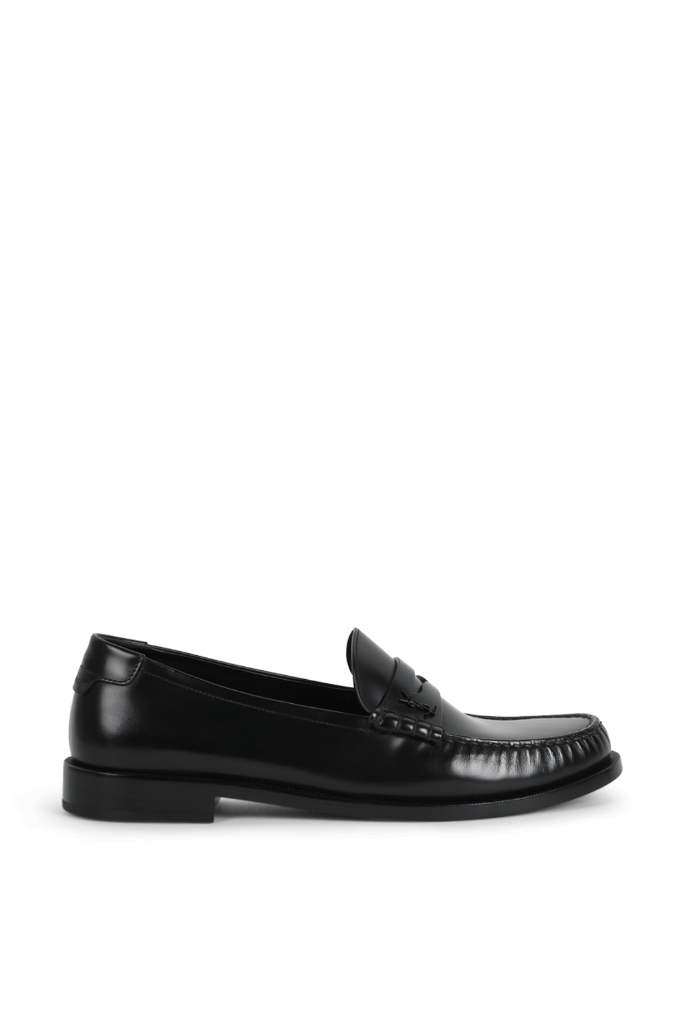 תמונה קידמית של נעלי מוקסין מעור שחור