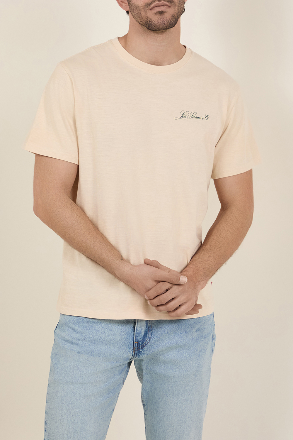 תמונת דוגמן קידמית של חולצת טי