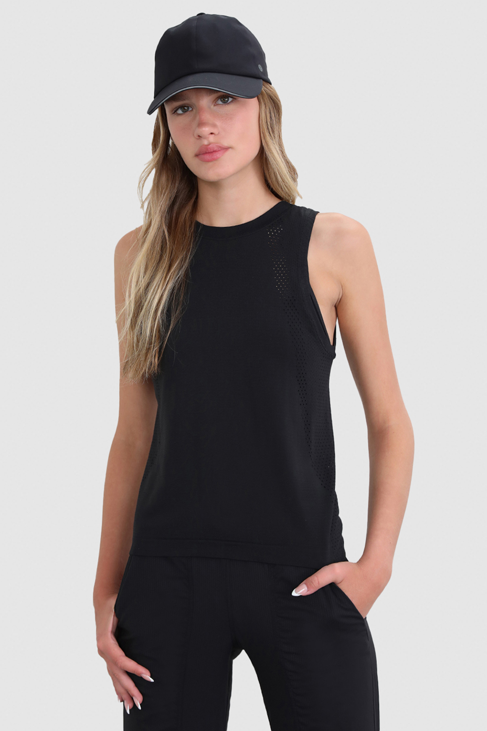תמונת דוגמן קידמית של Train to Be Tank Top