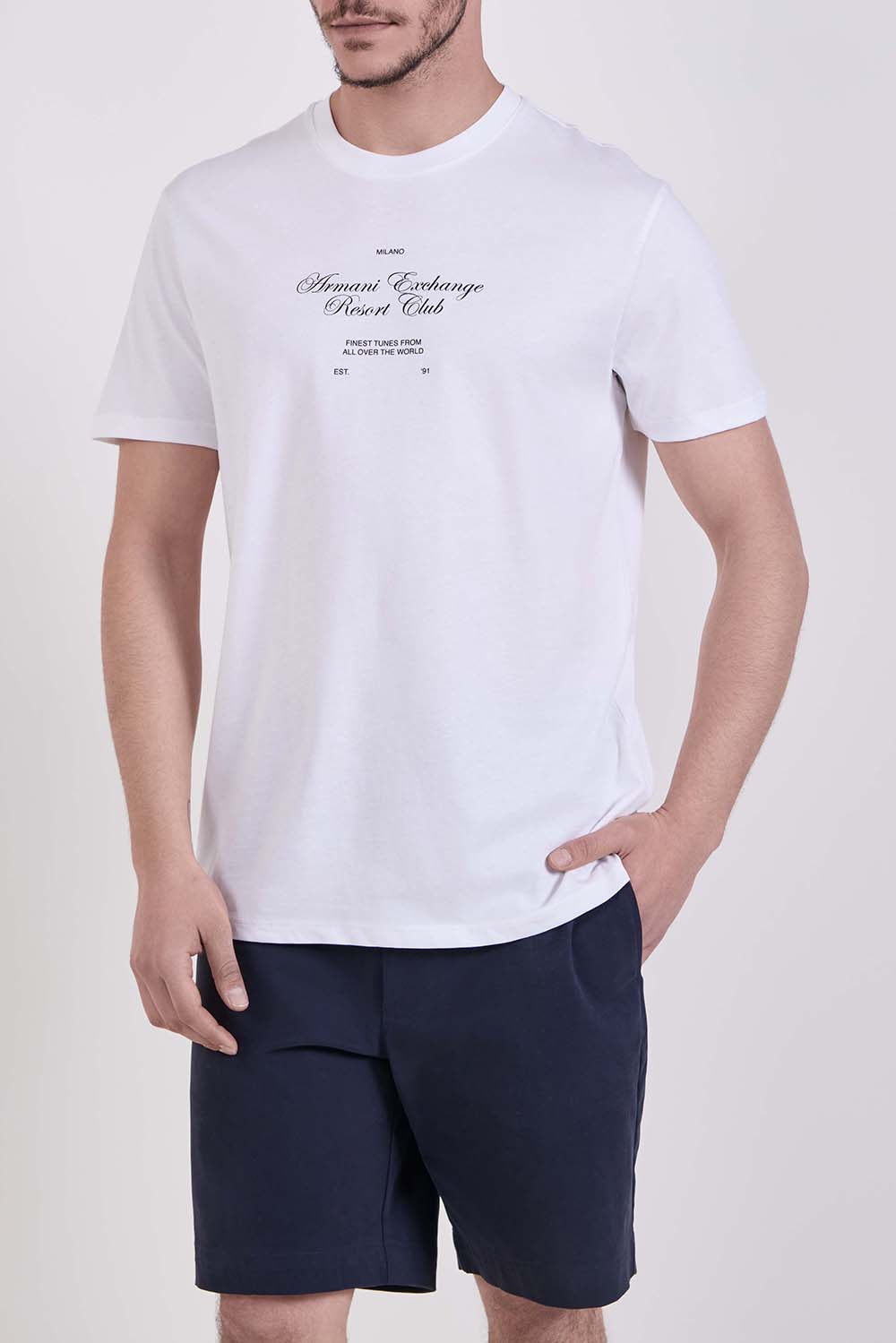 תמונת דוגמן קידמית של חולצת טי