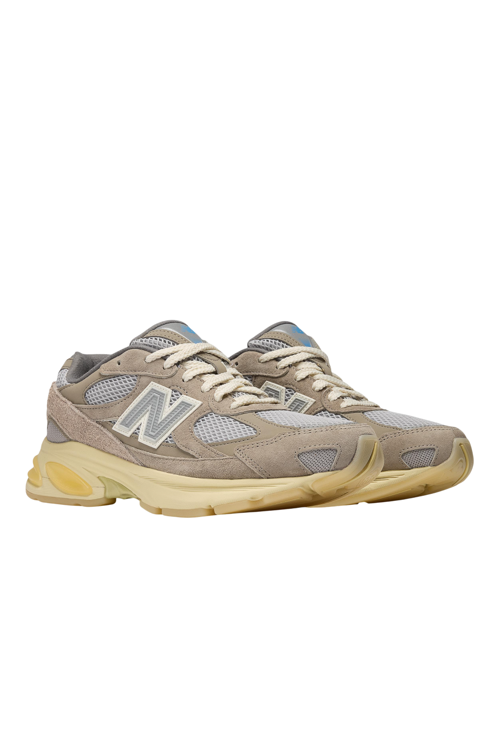 תמונת פנים של נעלי סניקרס 2010