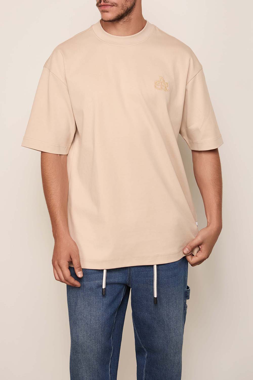 תמונת דוגמן קידמית של חולצת טי