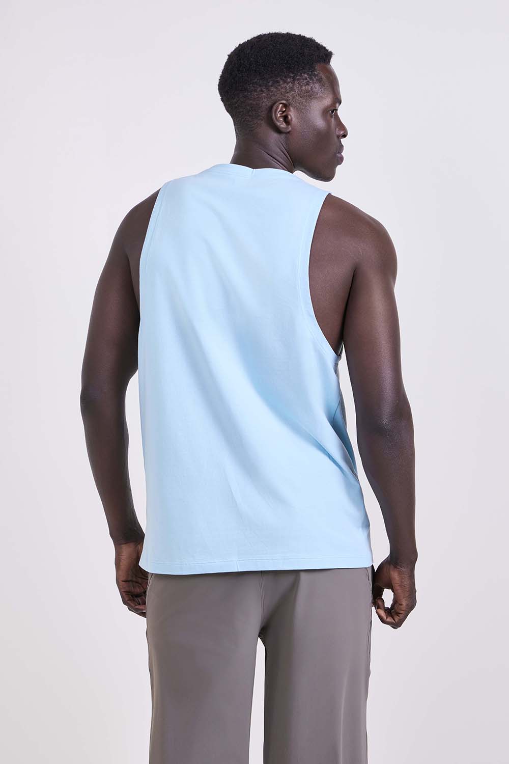 תמונת דוגמן אחורית של Zeroed In Tank