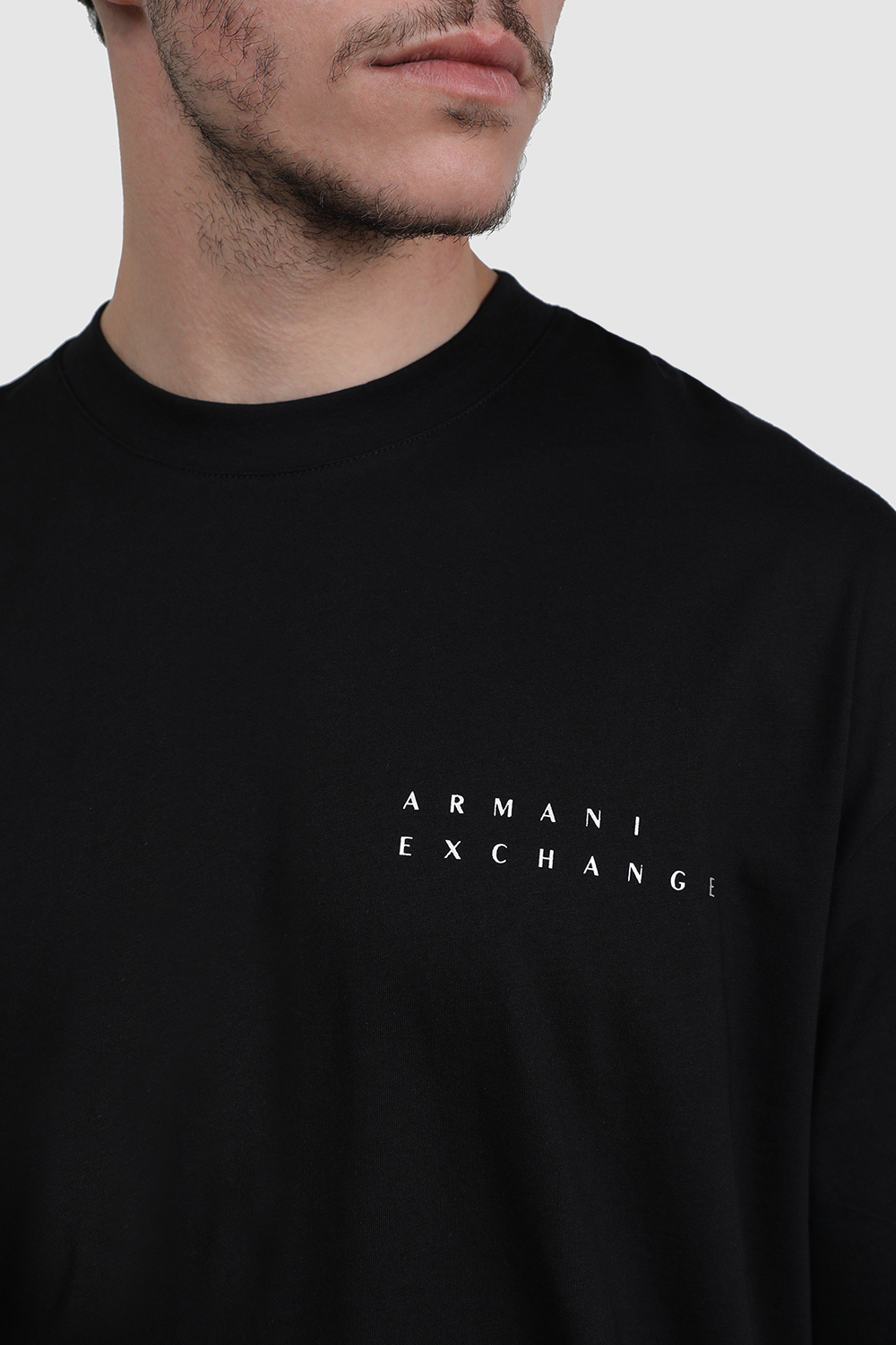 תמונת תקריב דוגמן של חולצת טי