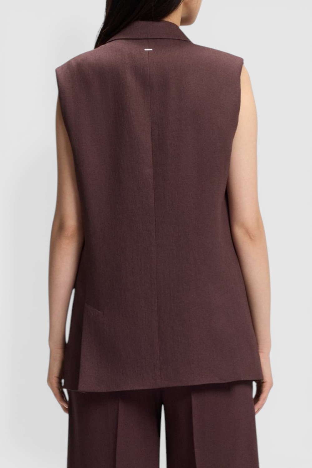 תמונת דוגמן אחורית של ווסט מעטפת