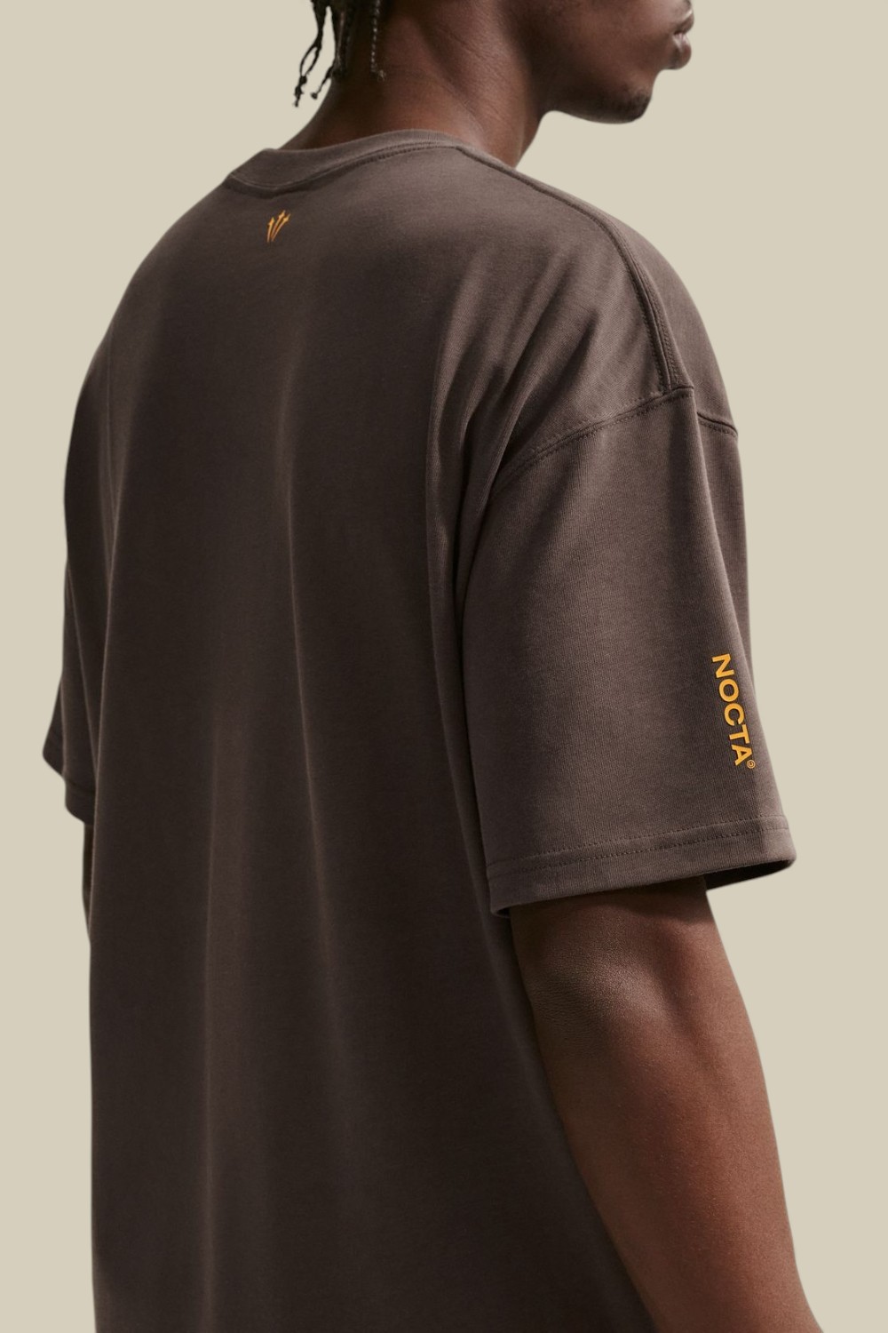 תמונת תקריב דוגמן של M NRG NOCTA CS TEE SS