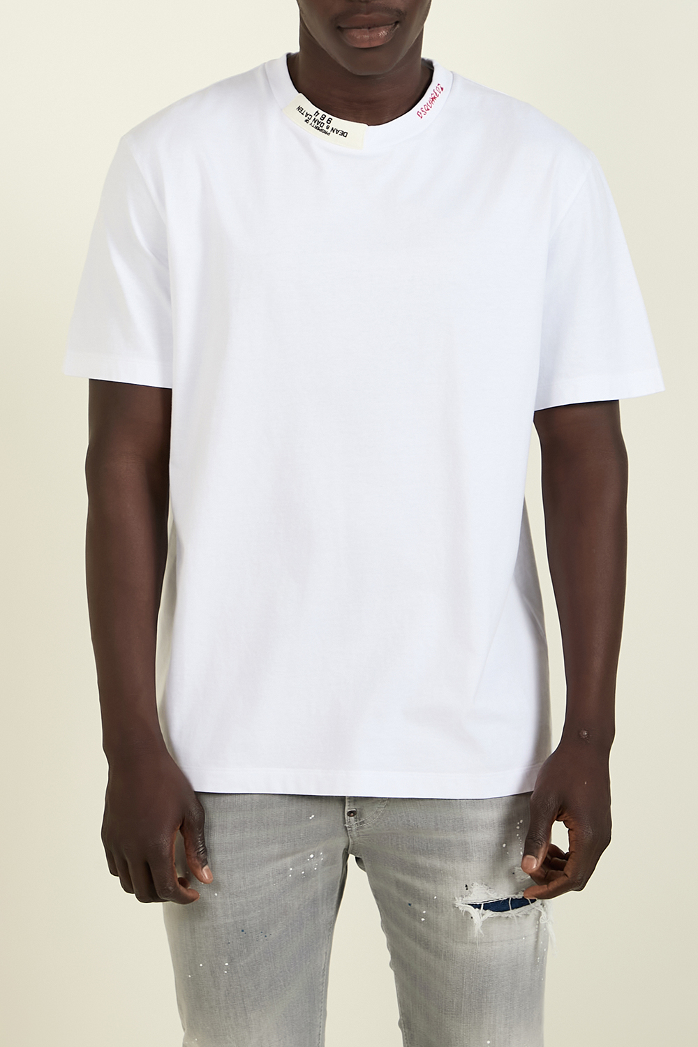 תמונת דוגמן קידמית של חולצת טי