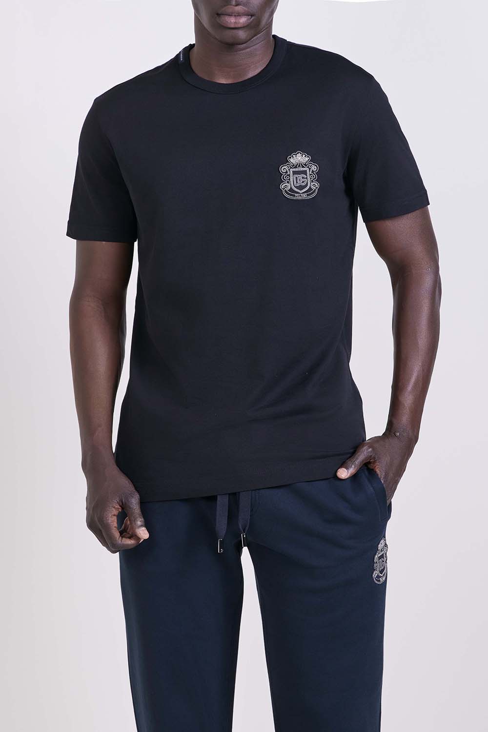 תמונת דוגמן קידמית של חולצת טי