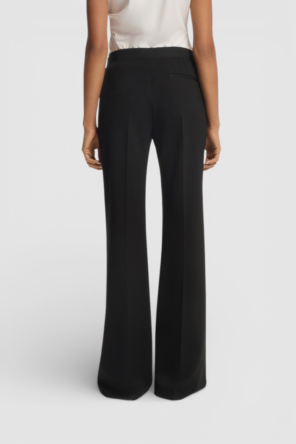 תמונת דוגמן אחורית של מכנסיים ארוכים