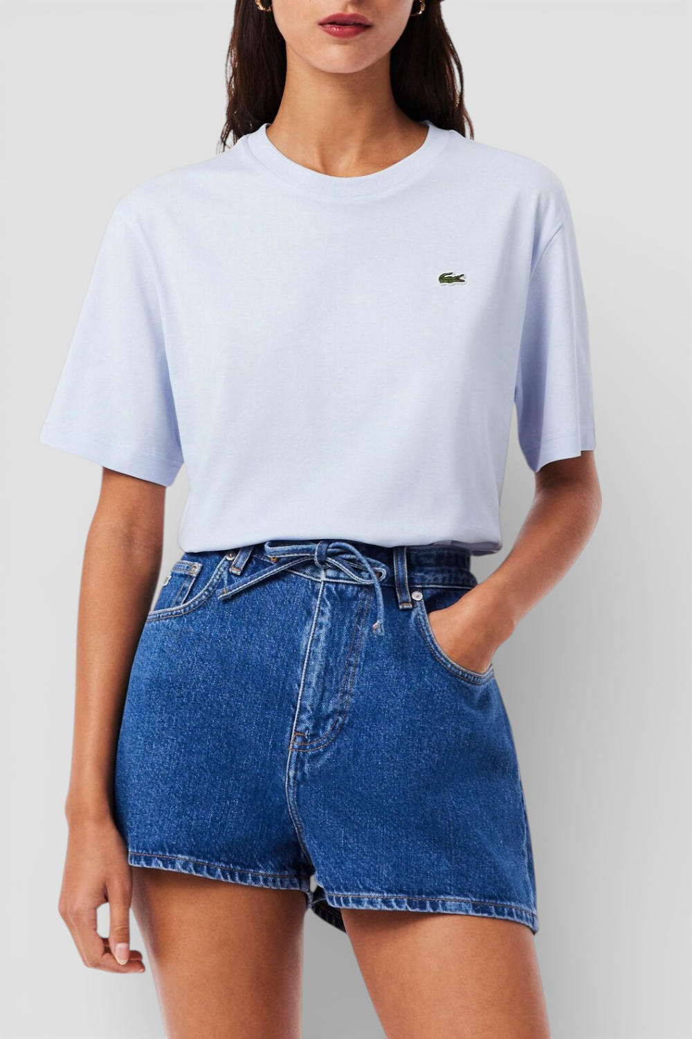 תמונת דוגמן קידמית של חולצת טי