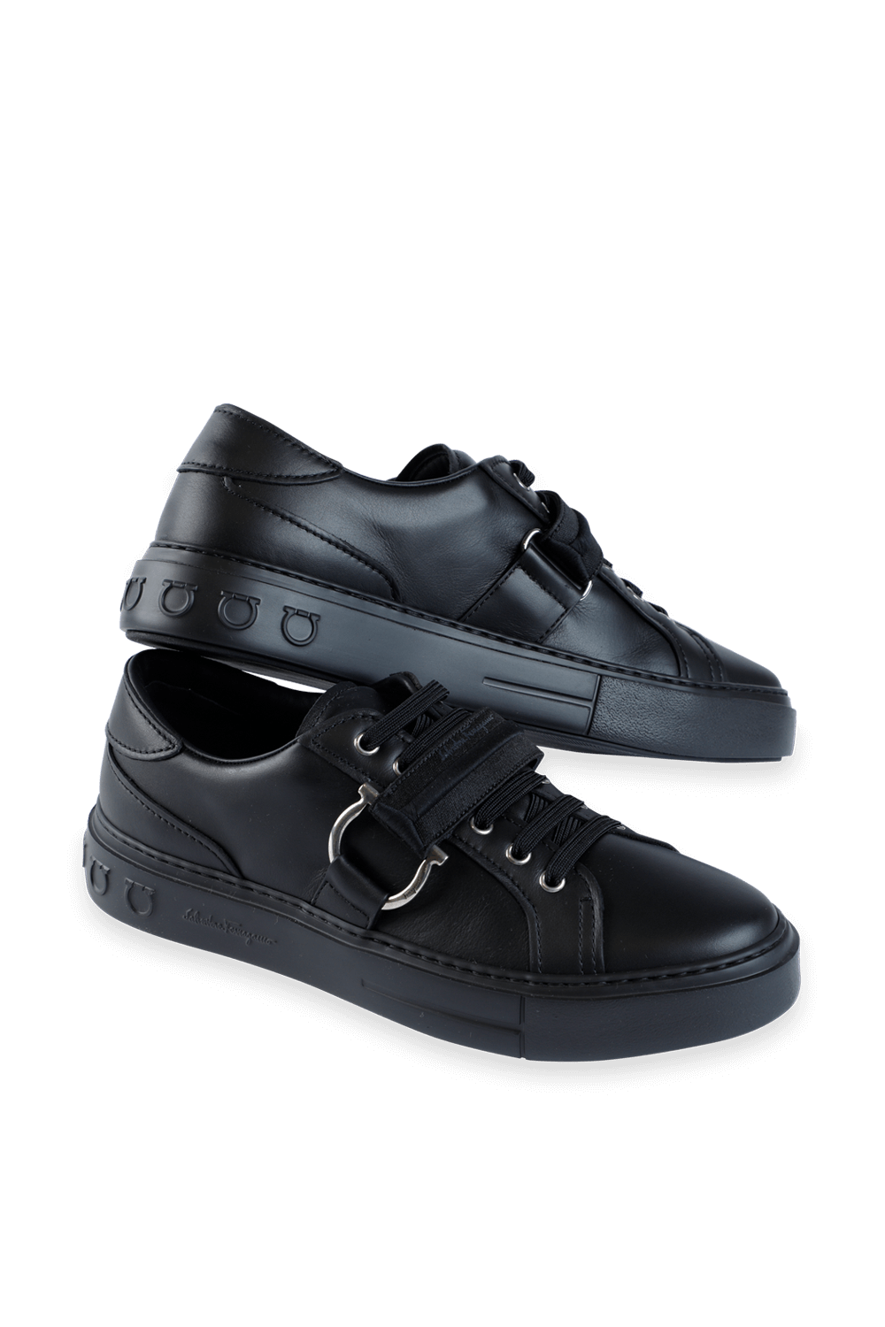 תמונת תקריב של Gancini Sneakers in Black