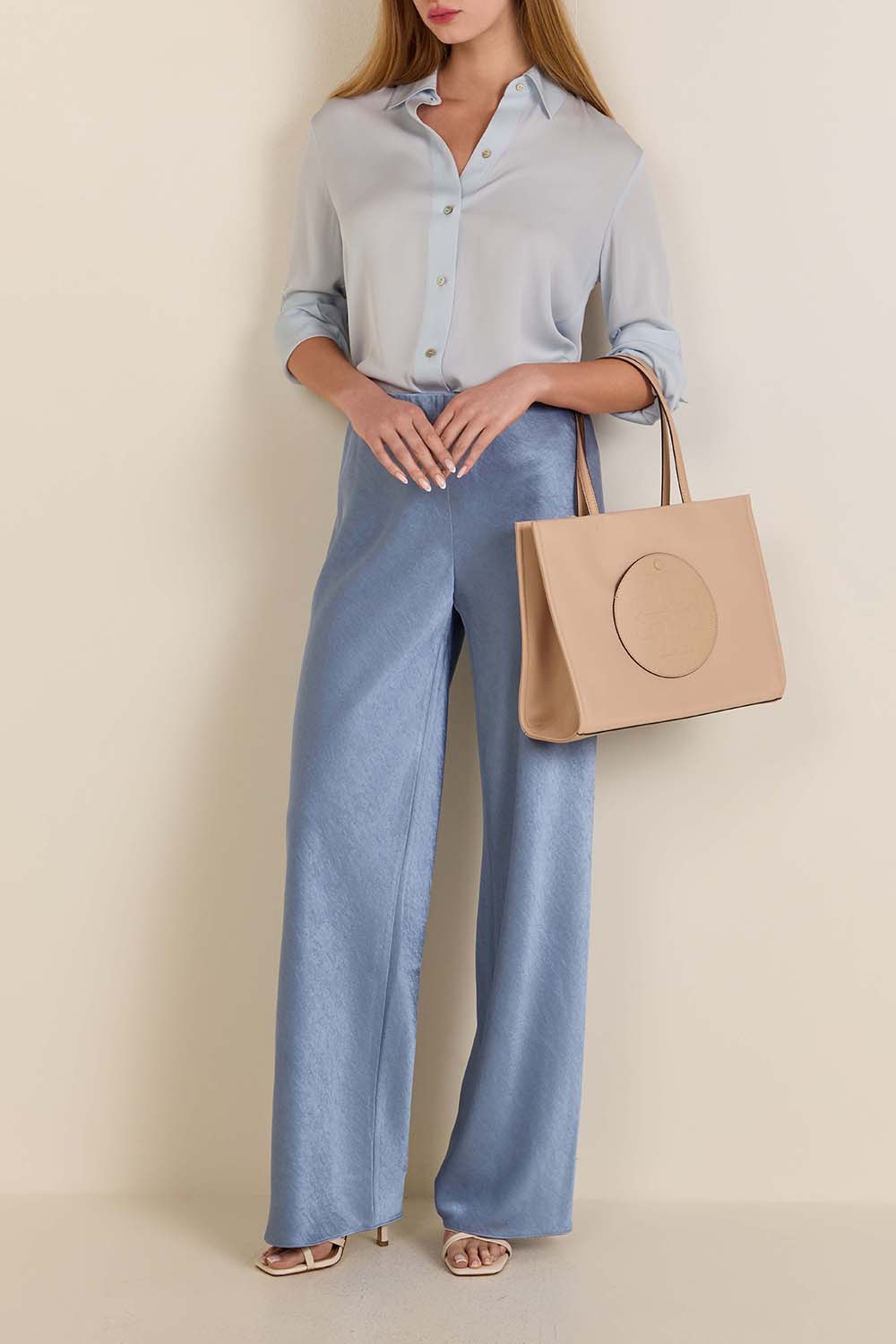 תמונת דוגמן קידמית של תיק כתף