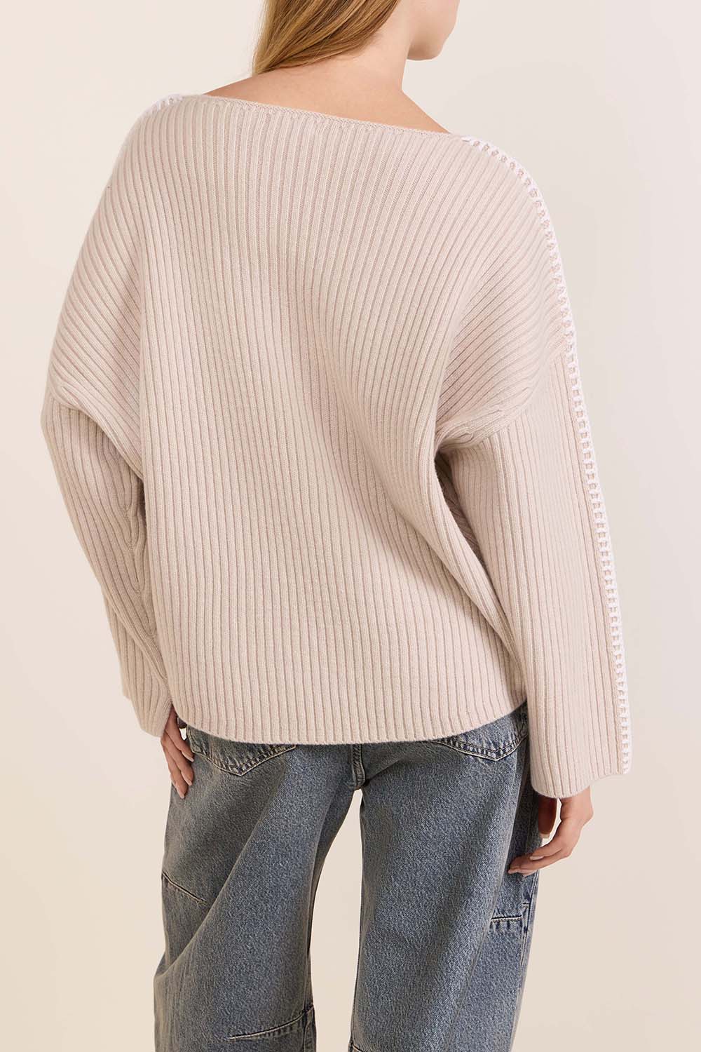 תמונת דוגמן אחורית של סריג גולף