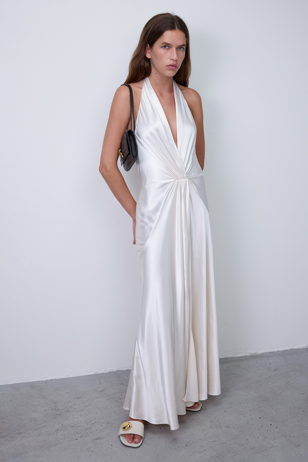 תמונת דוגמן קידמית של כפכפי סליידס