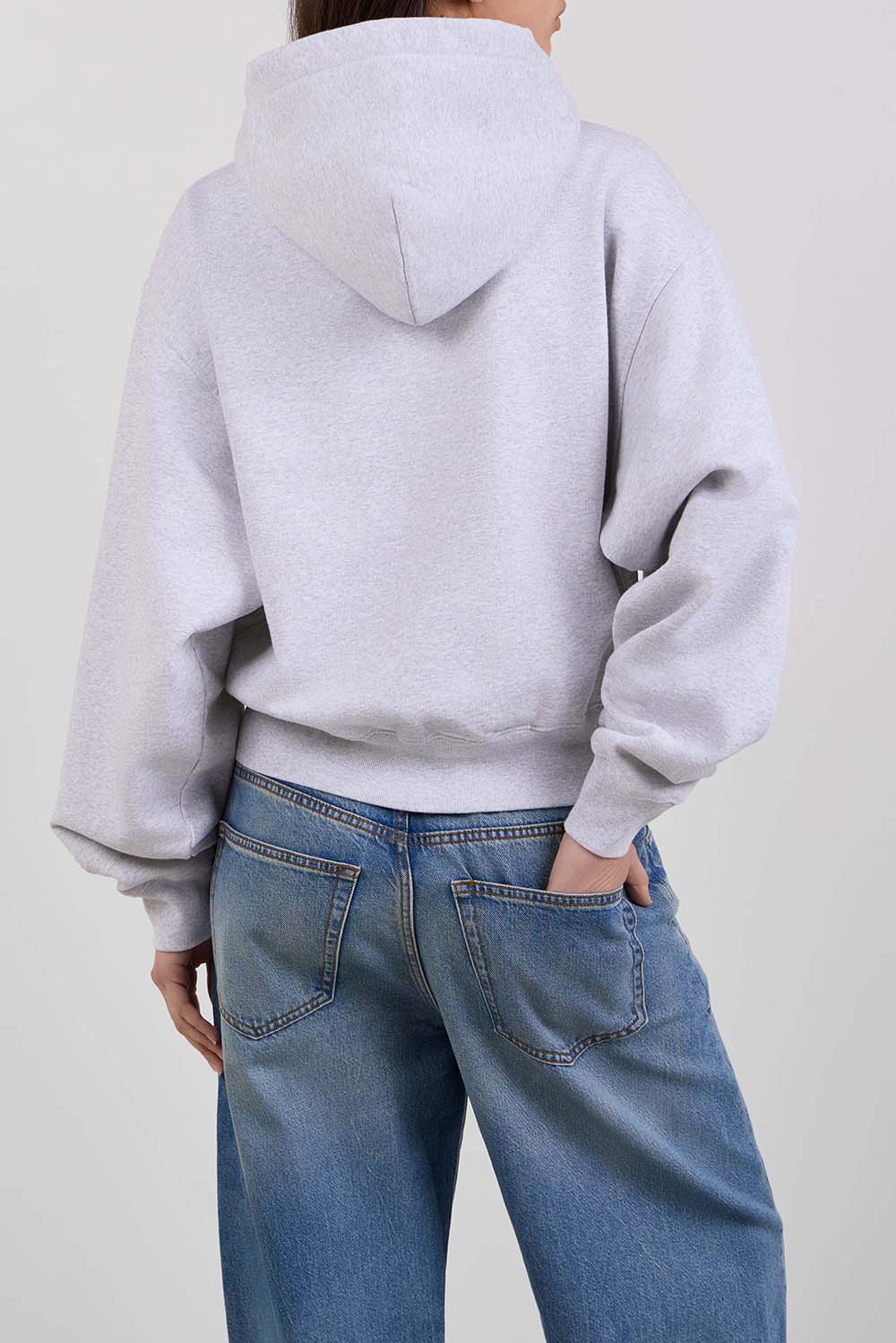 תמונת דוגמן אחורית של קפוצ'ון כותנה