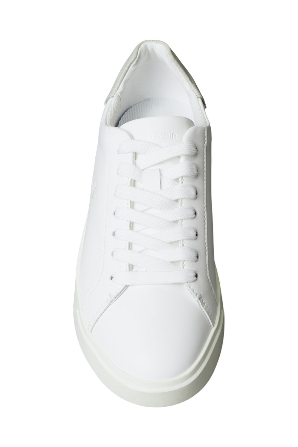 תמונת פנים של נעלי סניקרס