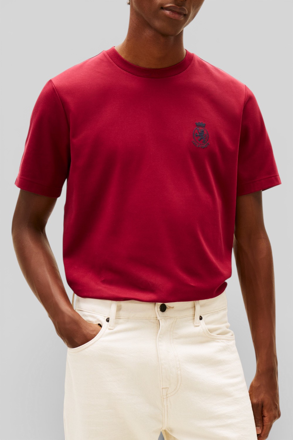 תמונת דוגמן קידמית של חולצת טי