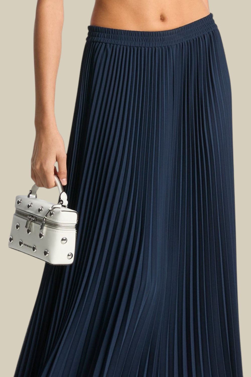 תמונת תקריב דוגמן של חצאית פליסה