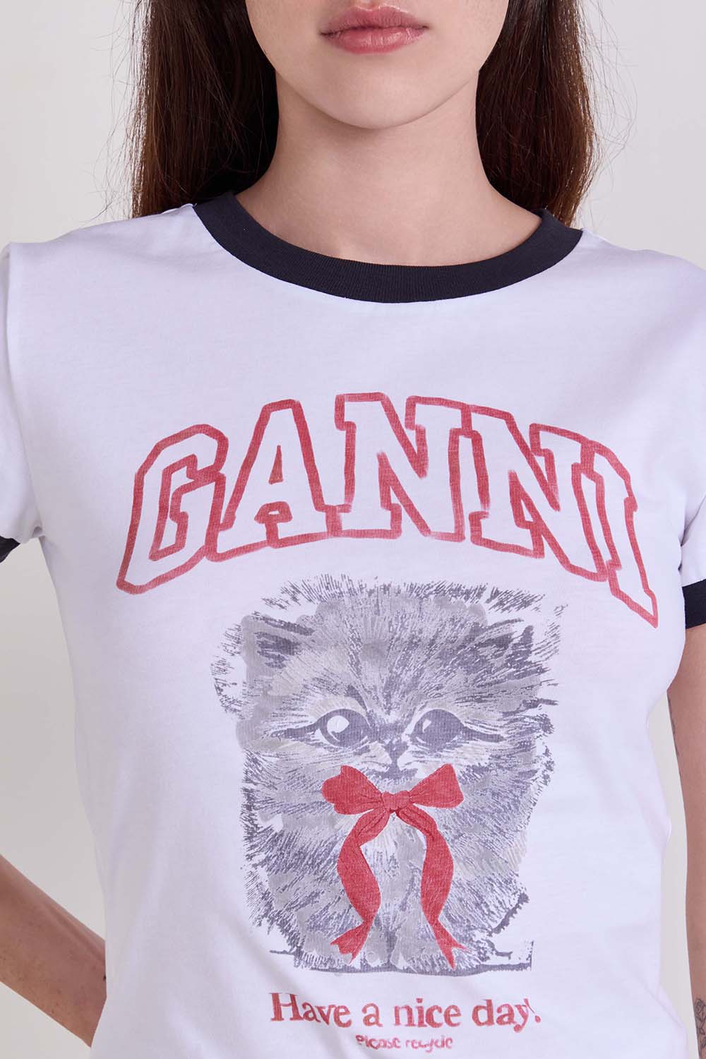 תמונת תקריב דוגמן של חולצת טי