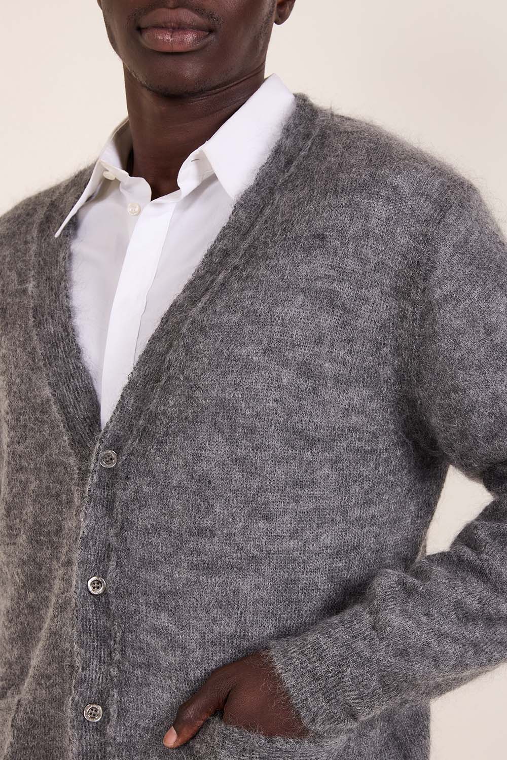 תמונת דוגמן אחורית של קרדיגן