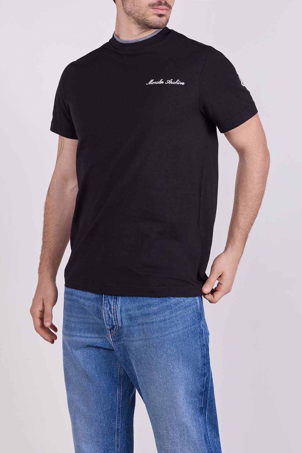 תמונת דוגמן קידמית של חולצת טי