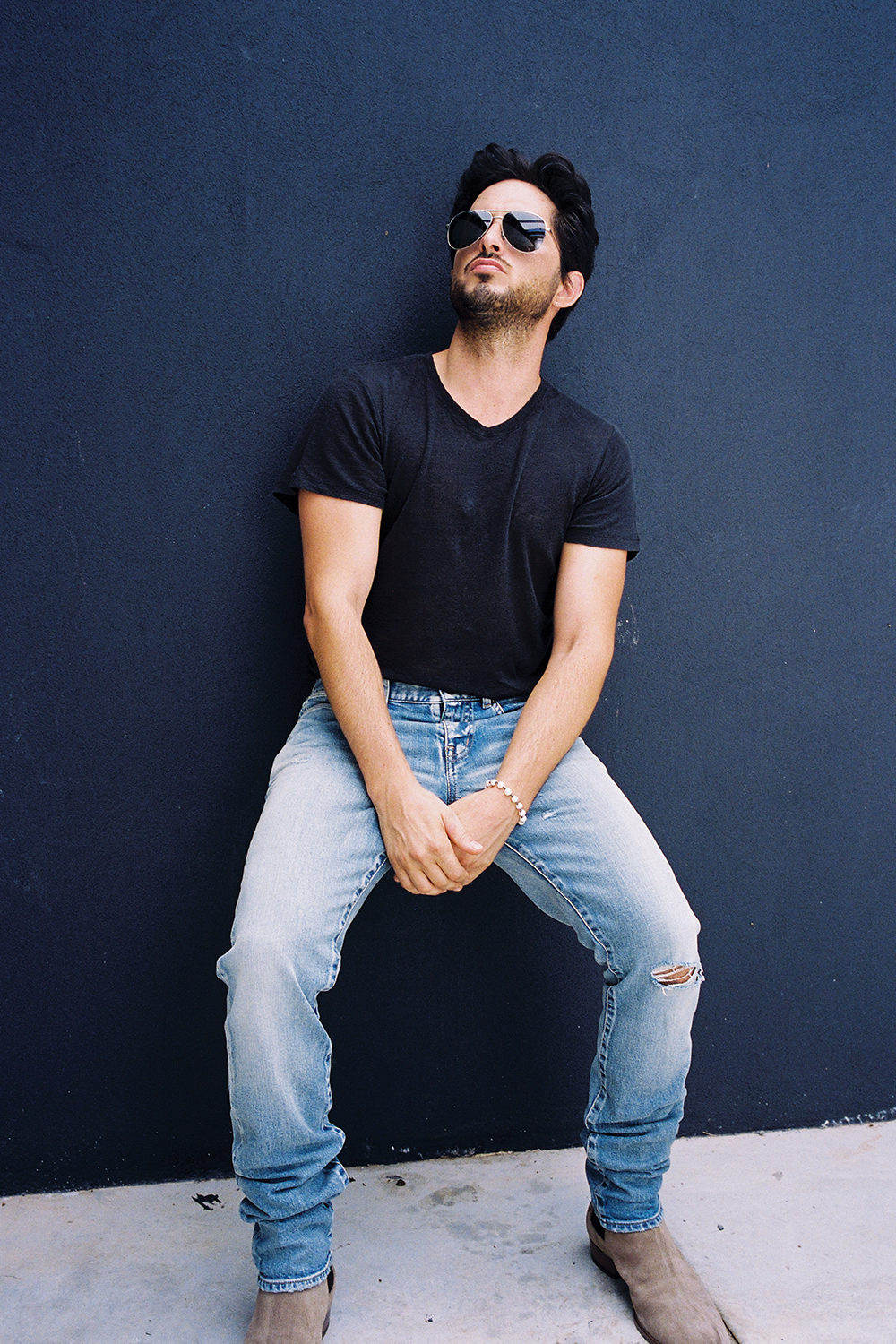 תמונת אווירה של חולצת טי ג'אוי מפשתן