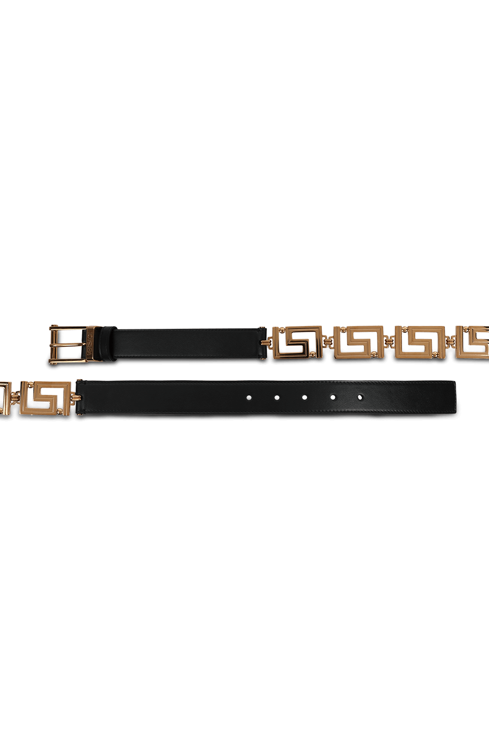 תמונה אחורית של חגורת עור עם שרשרת זהב מונוגרמית