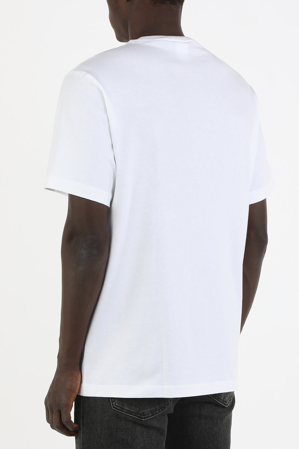 תמונת דוגמן אחורית של פומה X באטר גודס חולצת לוגו בצבע לבן