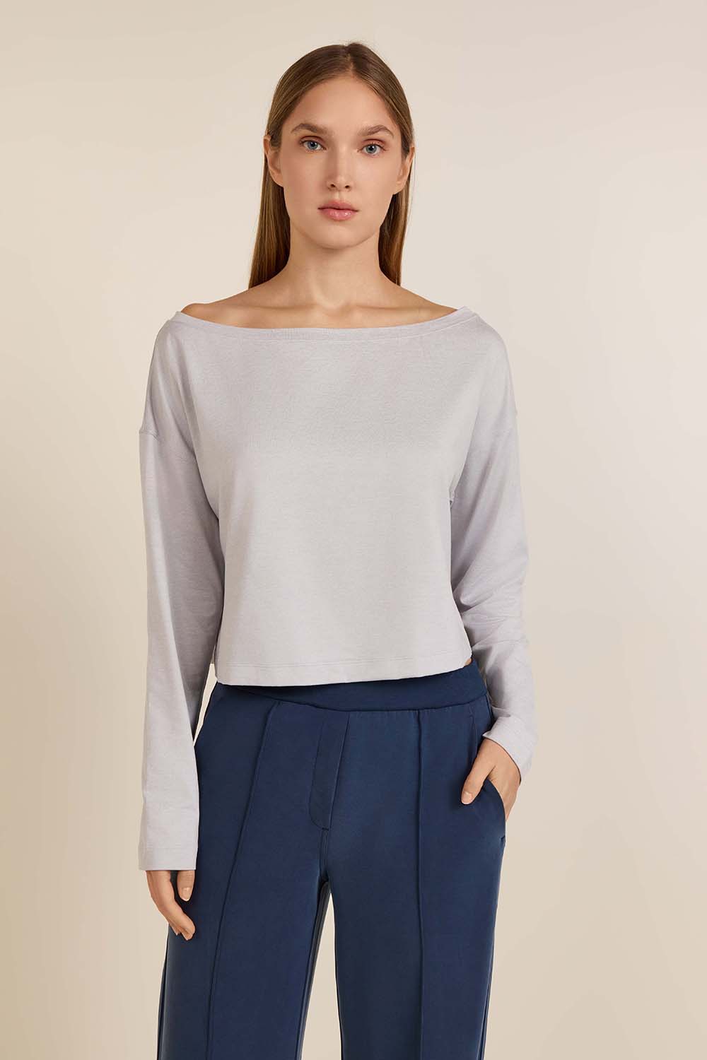 תמונת דוגמן קידמית של Relaxed-Fit Boatneck Long-Sleeve Shirt