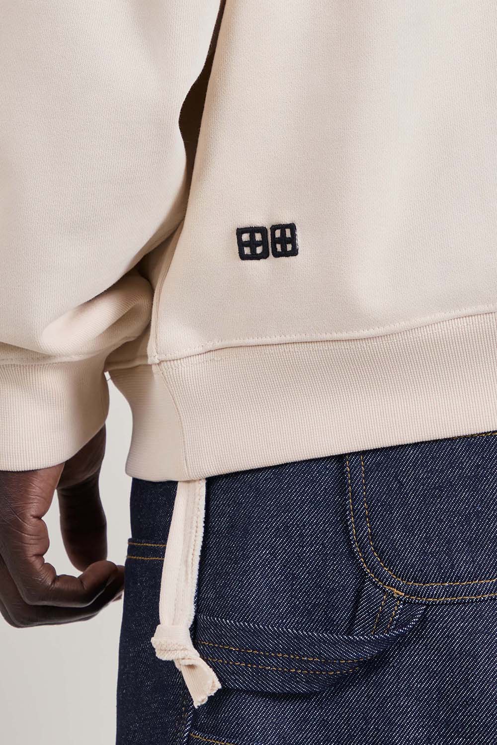 תמונת תקריב דוגמן של Knitted LORDS EKCESS HOODIE DESERT