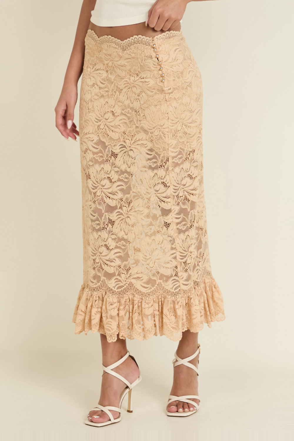 תמונת דוגמן קידמית של חצאית תחרה