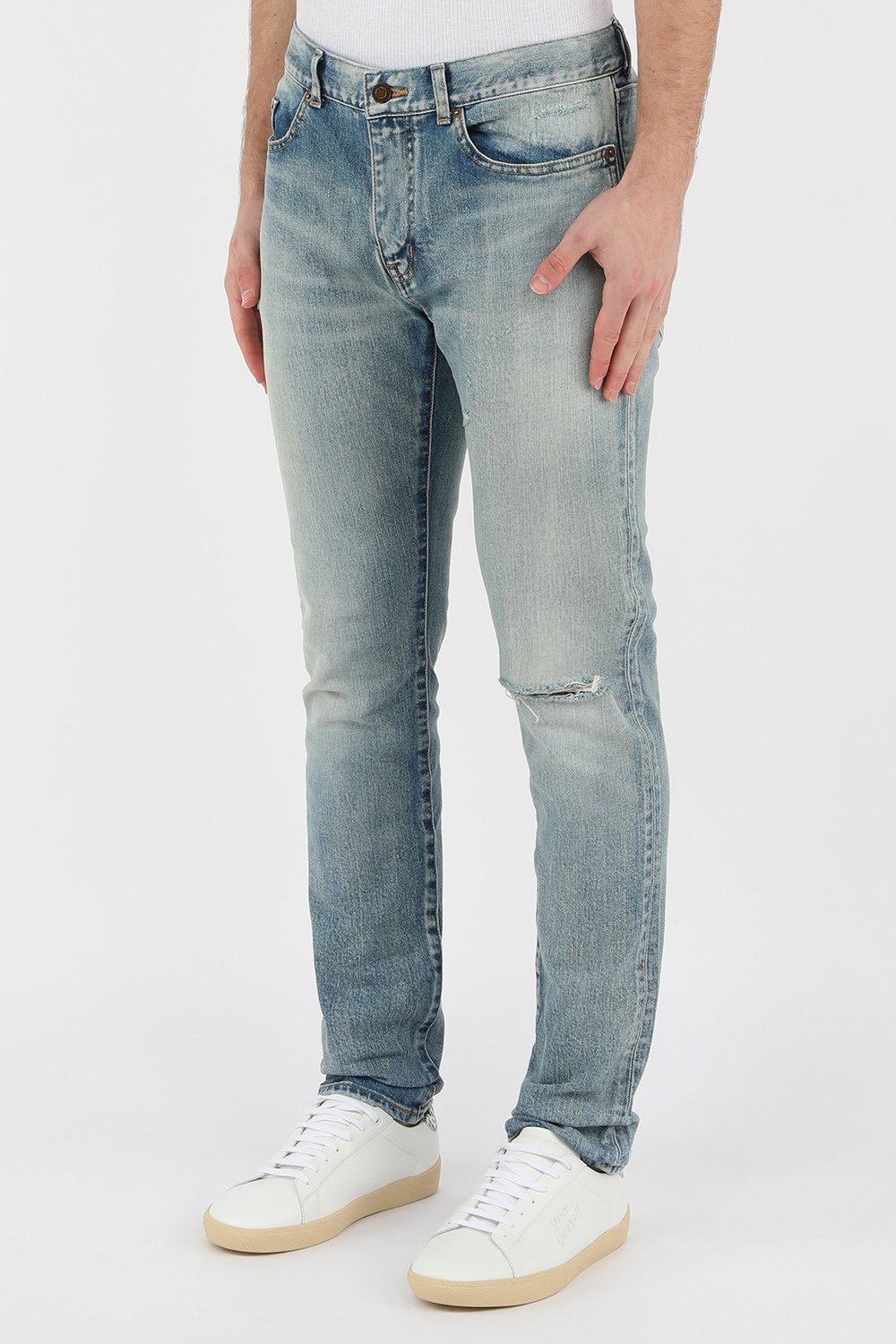 תמונת דוגמן קידמית של Low Rise Skinny Jeans in Light Blue