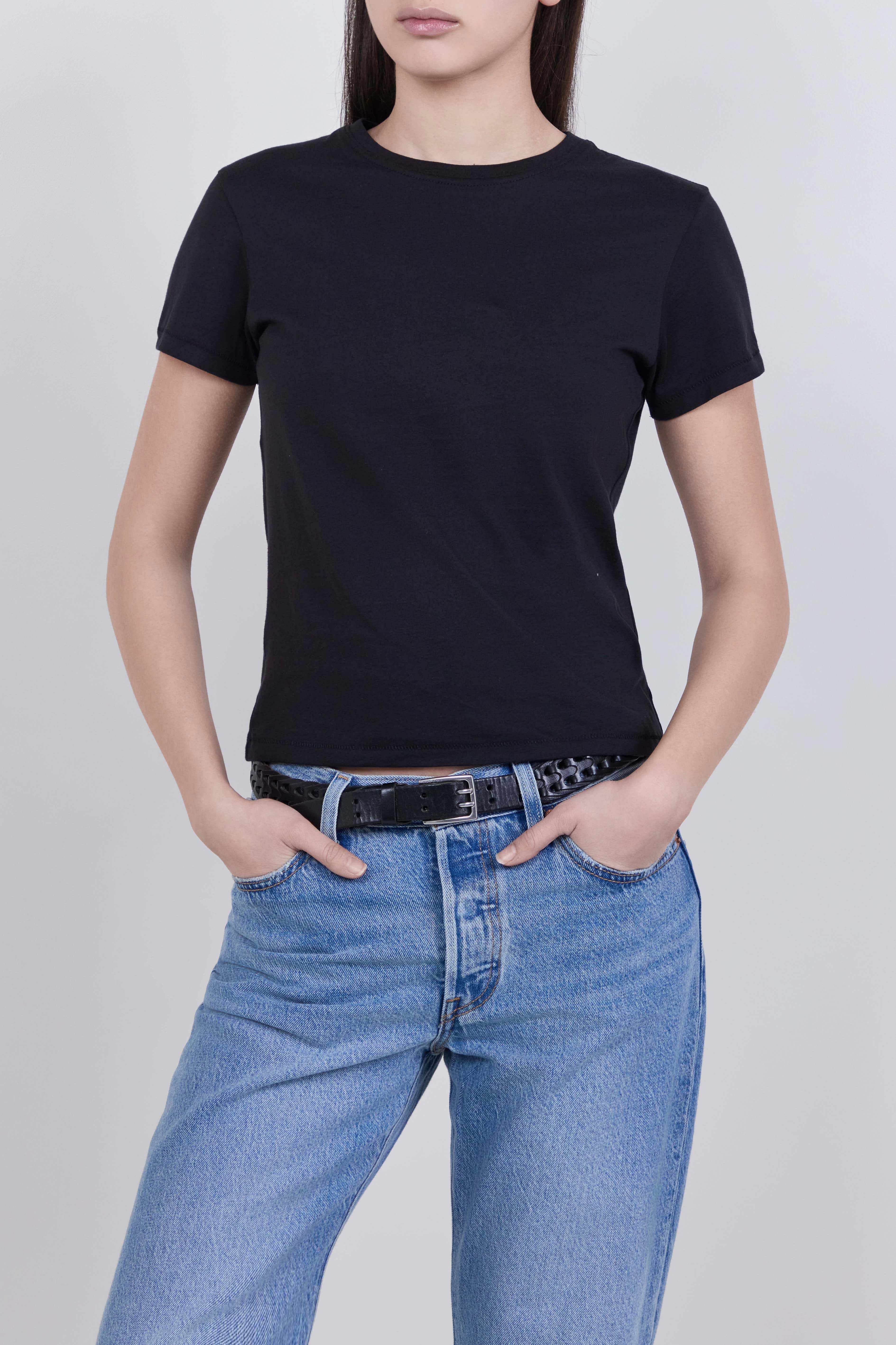 תמונת דוגמן קידמית של חולצת בייבי טי