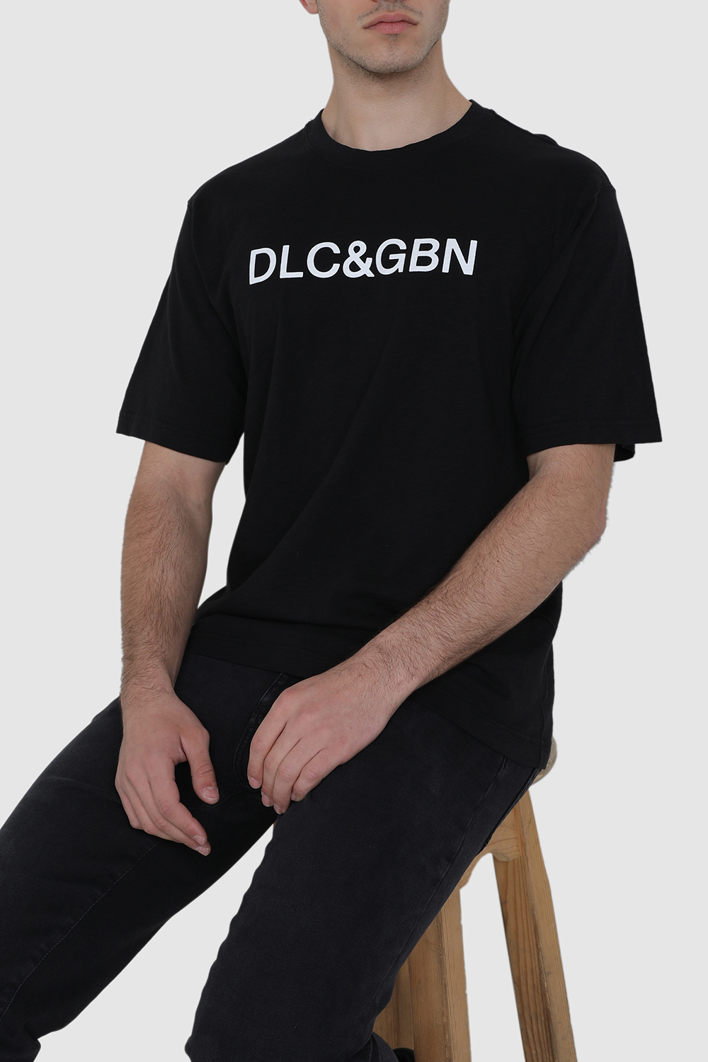 תמונת דוגמן קידמית של חולצת טי