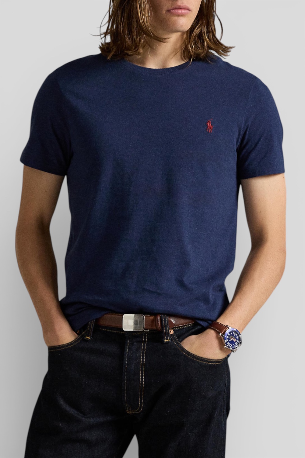 תמונת דוגמן קידמית של חולצת טי