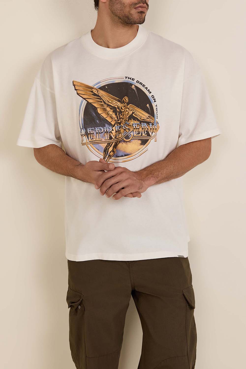 תמונת דוגמן קידמית של חולצת טי